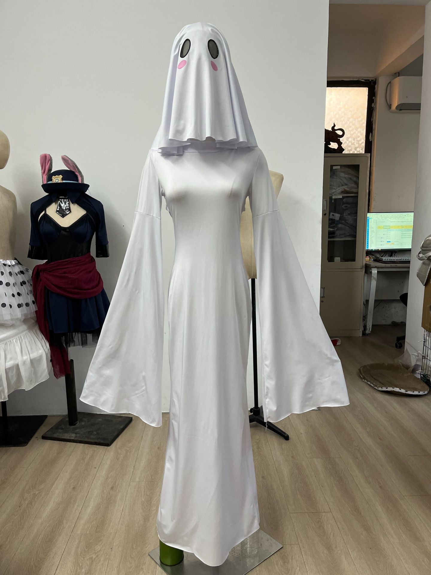 ชุดคอสเพลย์ต้นฉบับ ชุดผี ชุดเต - Anime Cosplay Nun บทวิจารณ์และราคา